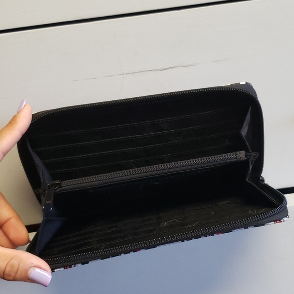 NWOT Vera Bradley Wallet - Picture 3 of 15